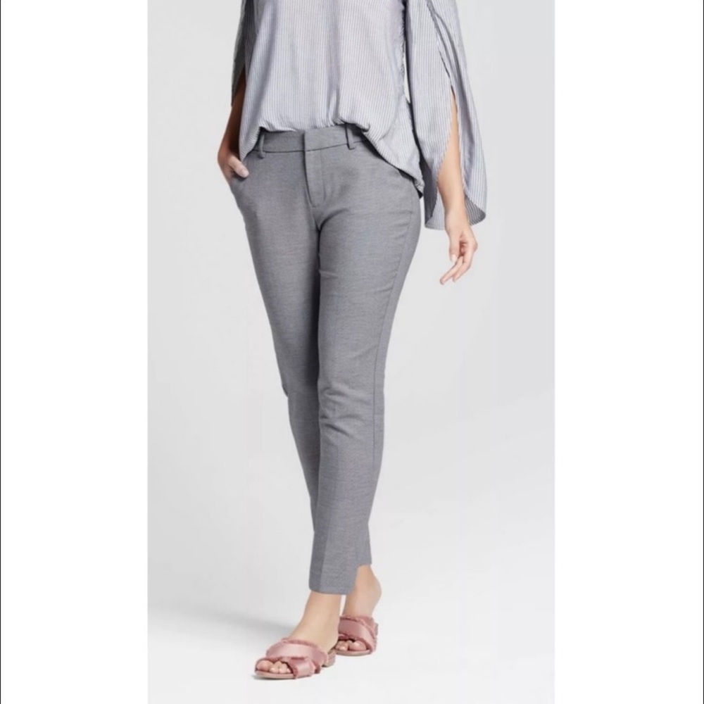 A New Day Women's Strech Elastizado Straight Leg Slim Ankle Pants gray. NWT